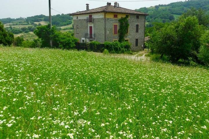 Location de vacances pour 5 personnes, avec Balcon ainsi que Jacuzzi et Jardin à Ponte dell'Olio