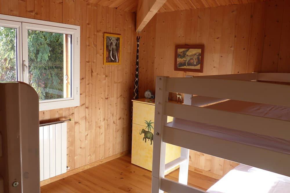 Comfortable villa with swimming pool for 8-10 people in Andernos-les-Bains, Arcachon und Umgebung