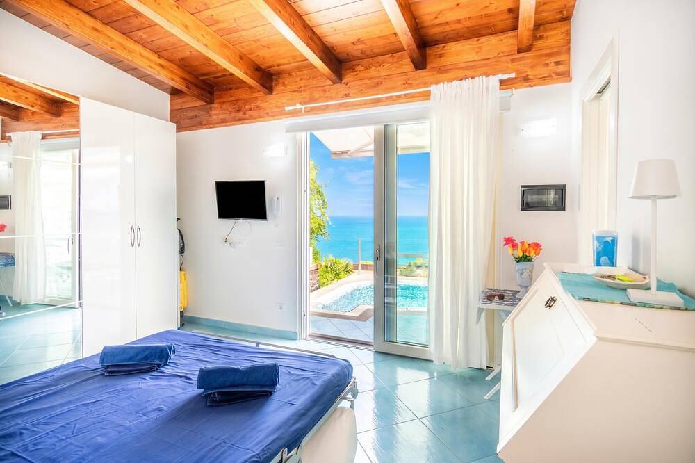 Ganze Wohnung, Dependance Castiglione With Pool And View, Ischia, Italy in Casamicciola Terme, Ischia
