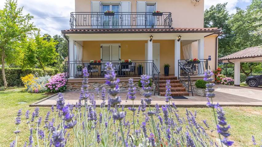 Ferienwohnung für 4 Personen, mit Garten