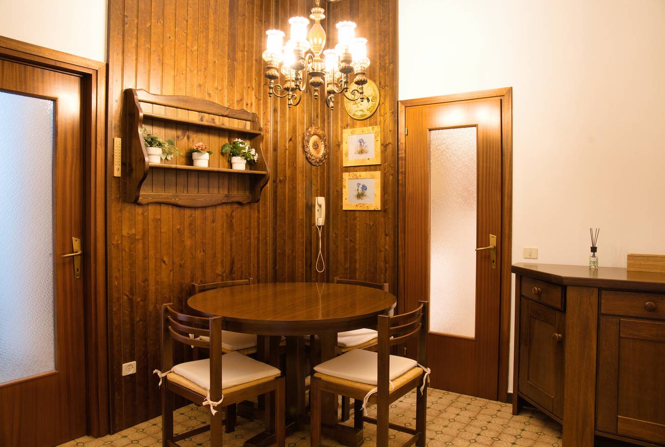 Appartamento intero, Due torri - Appartamento Alpino a Moggio Centro in Moggio, Prealpi Bergamasche Occidentali