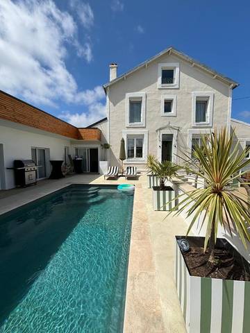 Cottage pour 2 personnes, avec jardin ainsi que piscine et vue à Saint-Martin-des-Champs