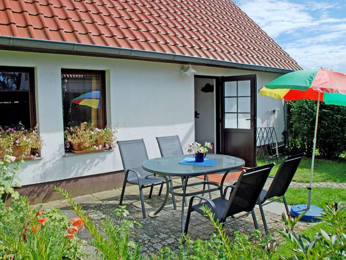 Ferienwohnung für 4 Personen, mit Terrasse und Garten in Putbus