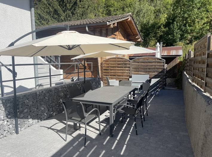 Gîte pour 6 personnes, avec terrasse et jardin