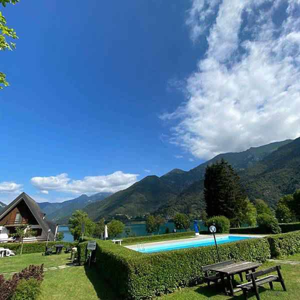 Appartamento intero, Appartamento per vacanze con piscina e balcone con vista lago  in Molina di Ledro, Ledro