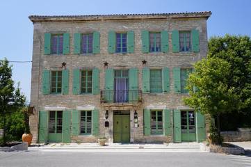 Chambre d’hôte pour 4 personnes, avec piscine et jardin à Barjac