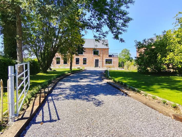 Gîte pour 6 personnes, avec Terrasse et Jardin dans Bachant