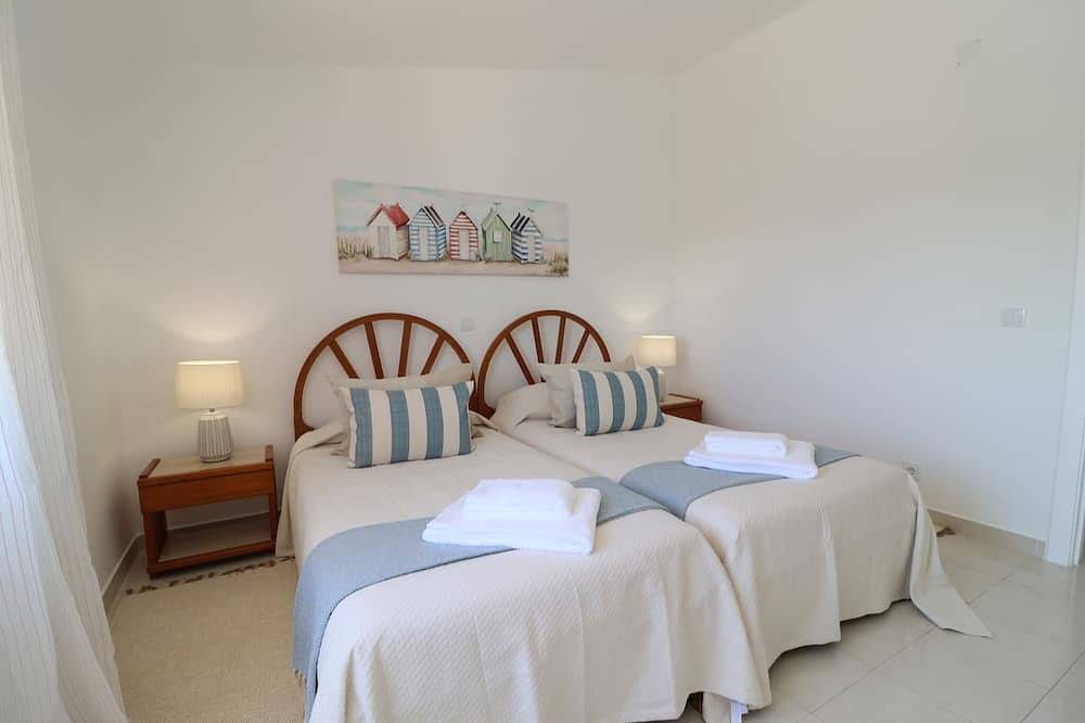 Appartamento intero, 2 Bedroom Duplex Apartment with Swimming pool at São Rafael Beach - Albufeira in Albufeira, Distretto di Faro