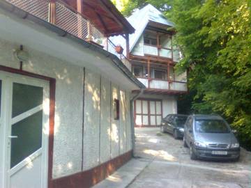 Gîte pour 3 personnes, avec jardin et vue à Sinaia