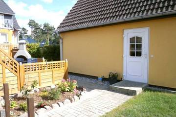 Ferienhaus für 4 Personen, mit Garten in Zempin