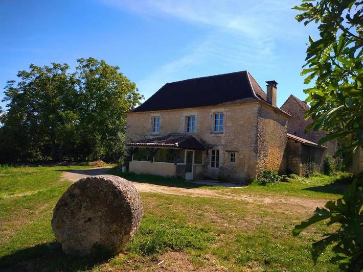 Location de vacances pour 5 personnes, avec jardin et vue à Liorac-sur-Louyre - 4