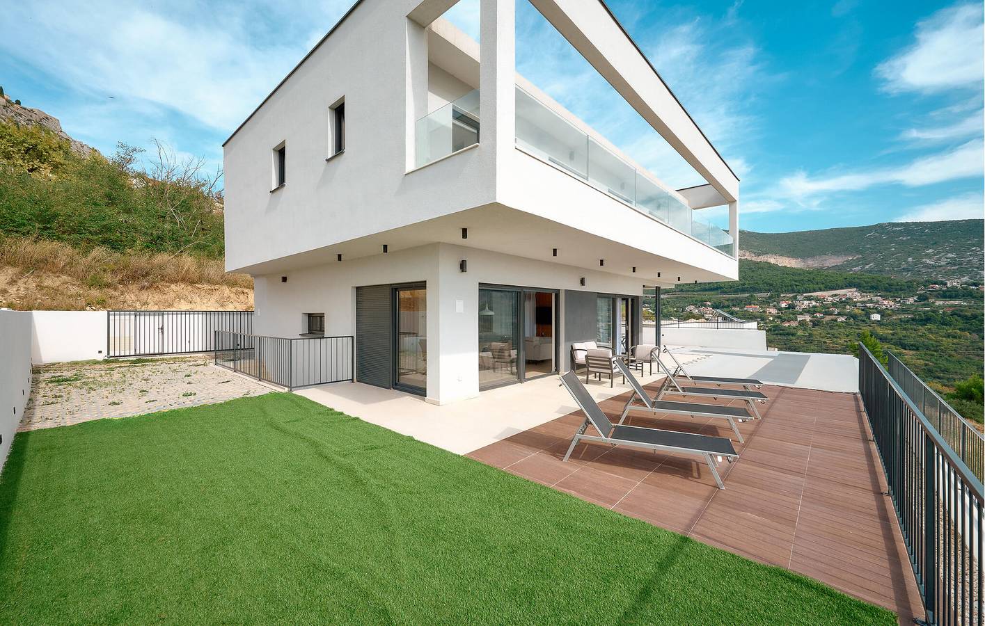 Feriehus for 8 personer med terrasse in Klis, Split-Dalmatia