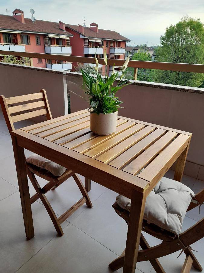Appartamento per 4 persone, con Balcone e Terrazza nonché Giardino e Panorama a Cusago