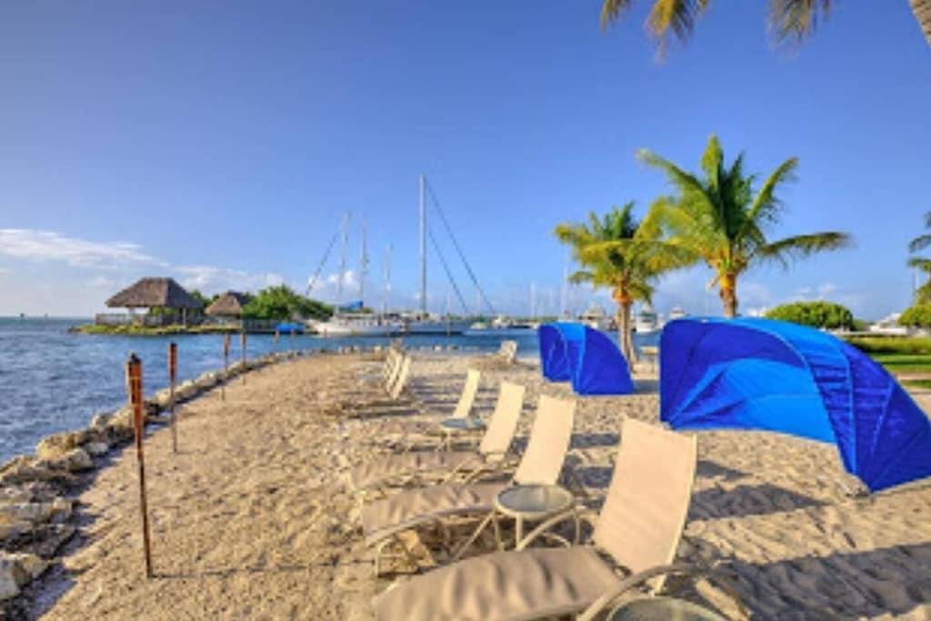 Der Freie Geist - 75 'Waterfront Paradise in Stock Island, Lower Keys