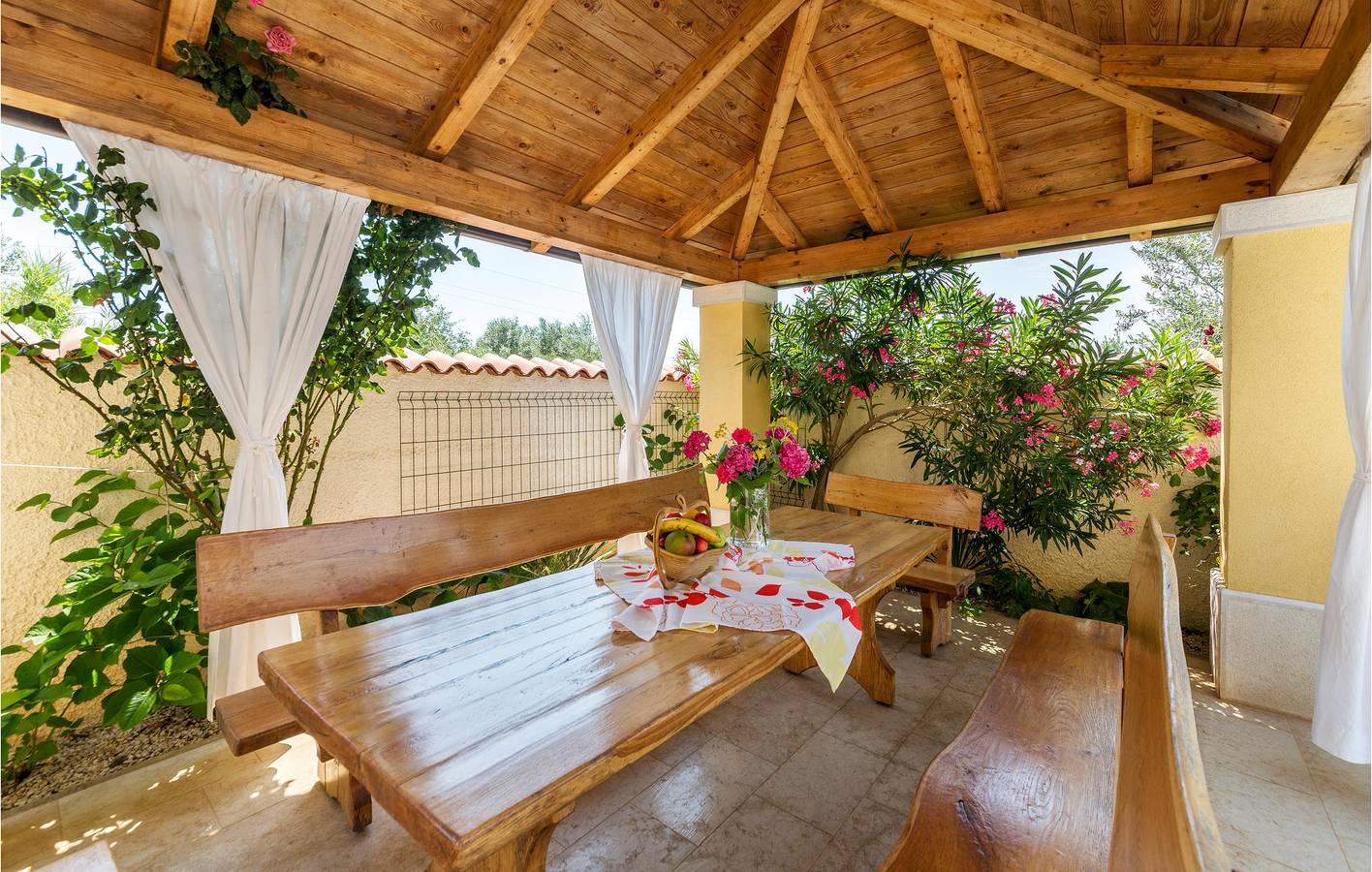 Appartamento intero, Appartamento vacanze per 4 persone con terrazza in Dignano (Grad), Costa meridionale dell´Istria