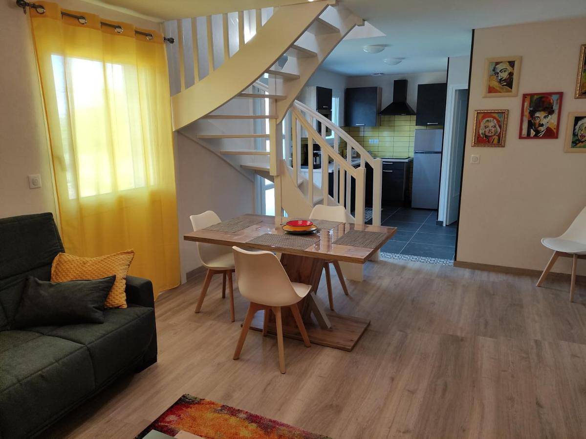 Appartement entier, Logement sur la colline in Tresserve, Région de Chambéry