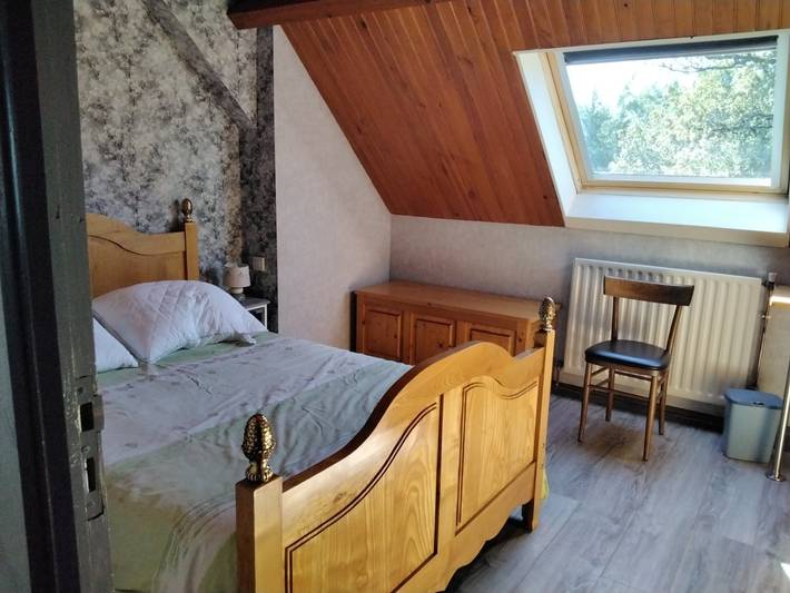 Chambre d’hôte pour 2 personnes, avec vue sur le lac et jardin dans Parc naturel régional de l'Aubrac - 2