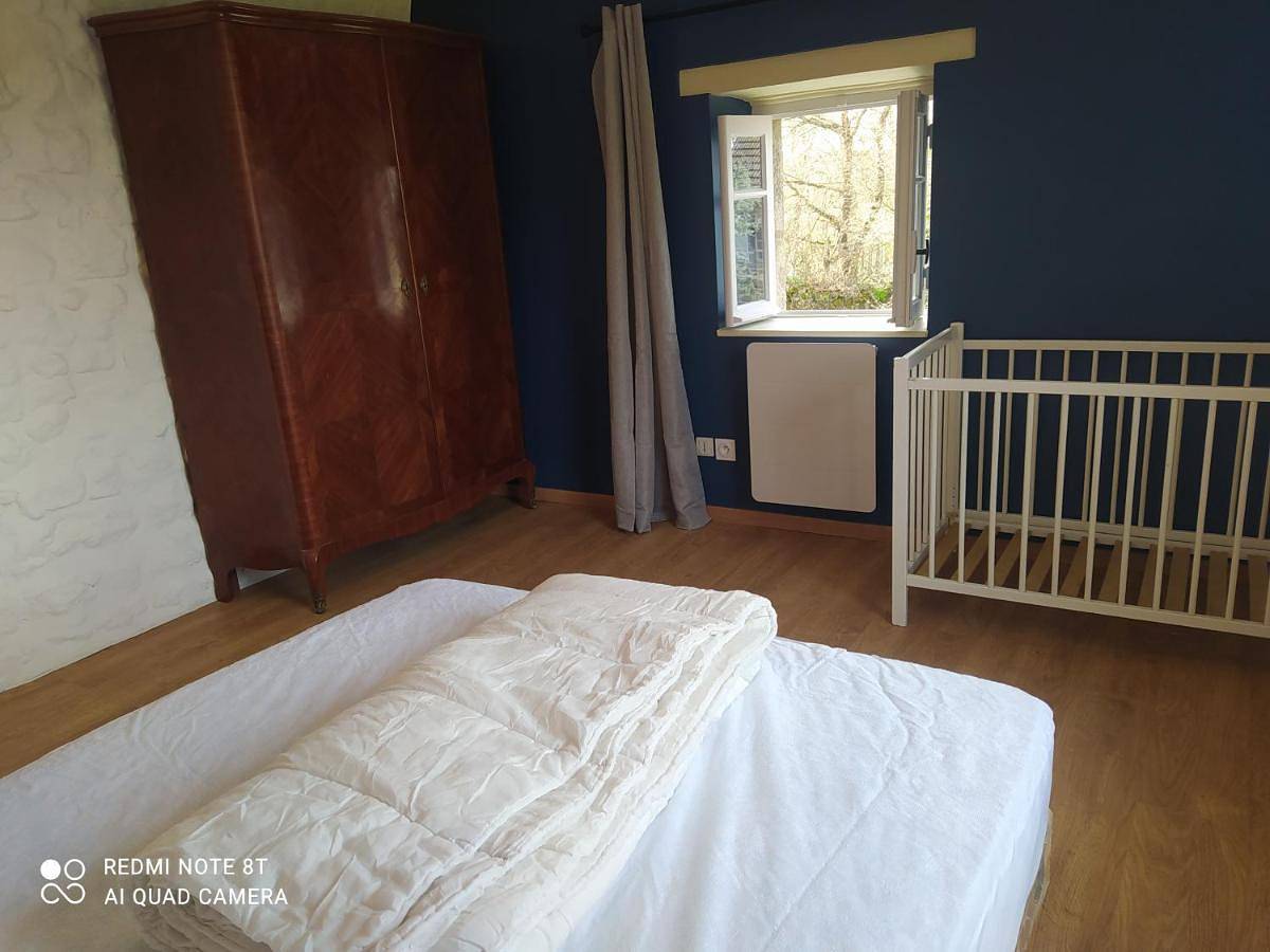 Five-Bedroom House in Lupersat, Région d'Aubussargues