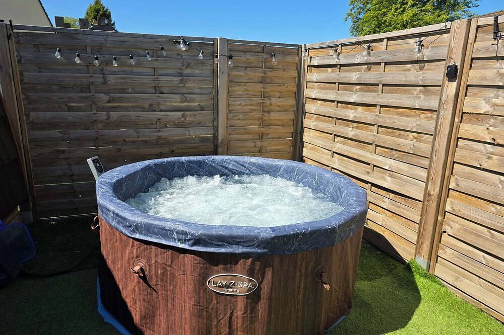 Le refuge entre mer et campagne avec jacuzzi, vue dégagée sur la campagne in Auppegard, Région de Dieppe