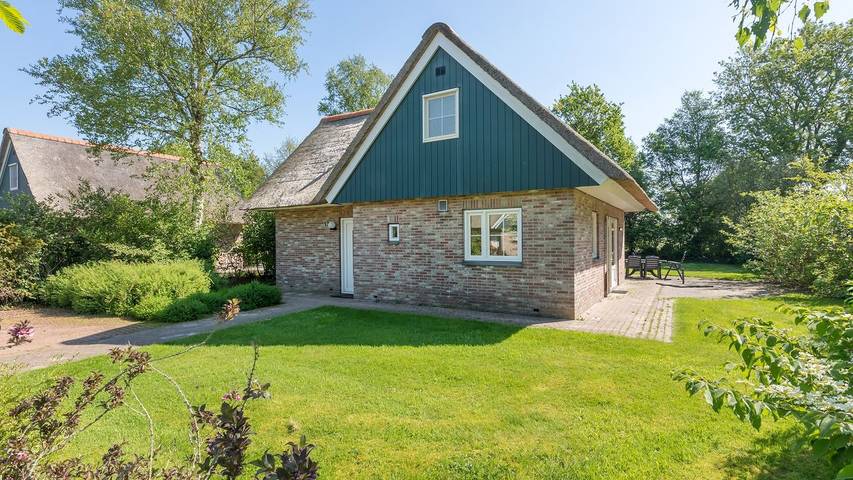 Vakantiehuis voor 8 personen, with tuin and zwembad as well as terras, met huisdier - 1