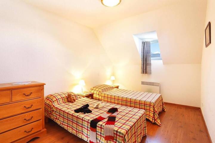 Chalet pour 4 personnes, avec piscine ainsi que sauna et jacuzzi à Peyragudes - 3