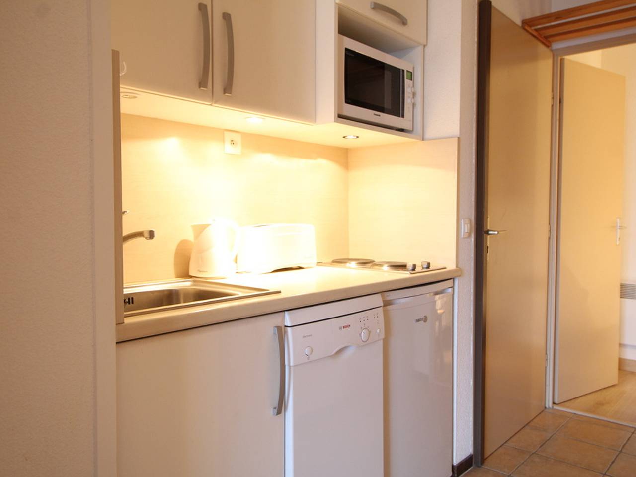 Gehele studio, Renovated Studio for 4 Guests with Balcony, Near Ski Lifts - Résidence Sagittaire, Flaine Forêt in Flaine, Arâches-la-Frasse