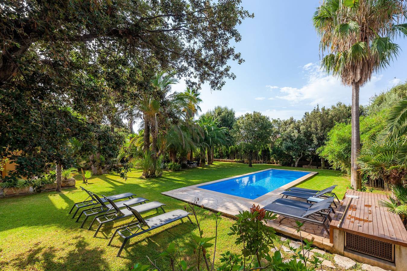 Familienfreundlich und mit fantastischem Garten – Holiday Home Cala Bona in Cala Bona, Son Servera