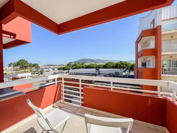 Gîte pour 4 personnes, avec balcon et vue dans Darque