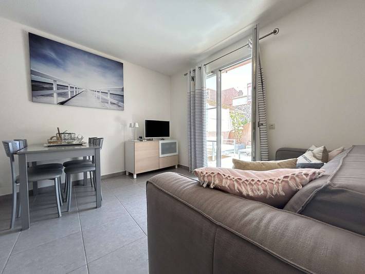 Gîte pour 2 personnes, avec terrasse dans Office de Tourisme Sainte Maxime - 3