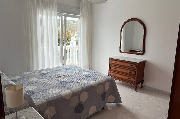 Location de vacances pour 13 personnes, avec balcon et jardin à Malpica de Bergantiños - 4