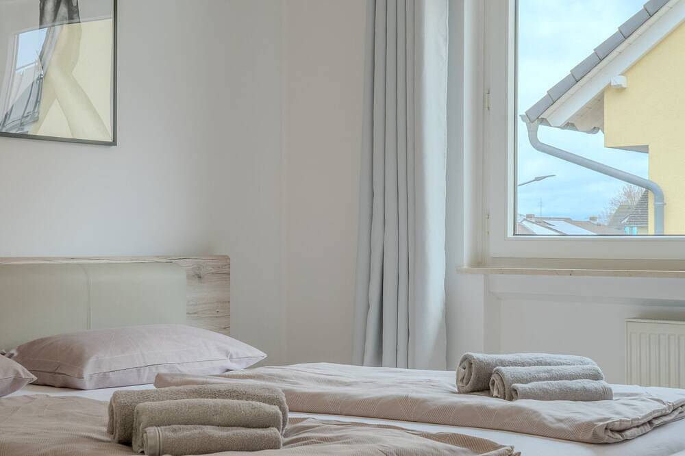 Ganze Wohnung, Moderne 3 Zimmer Whg/20 min Frankfurt-Flughafen in Obertshausen, Landkreis Offenbach