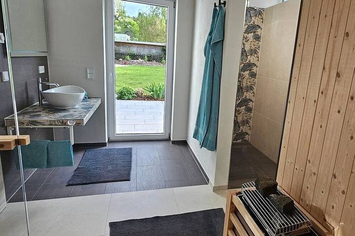 Ferienhaus für 4 Personen, mit Sauna und Garten in Hilders - 3