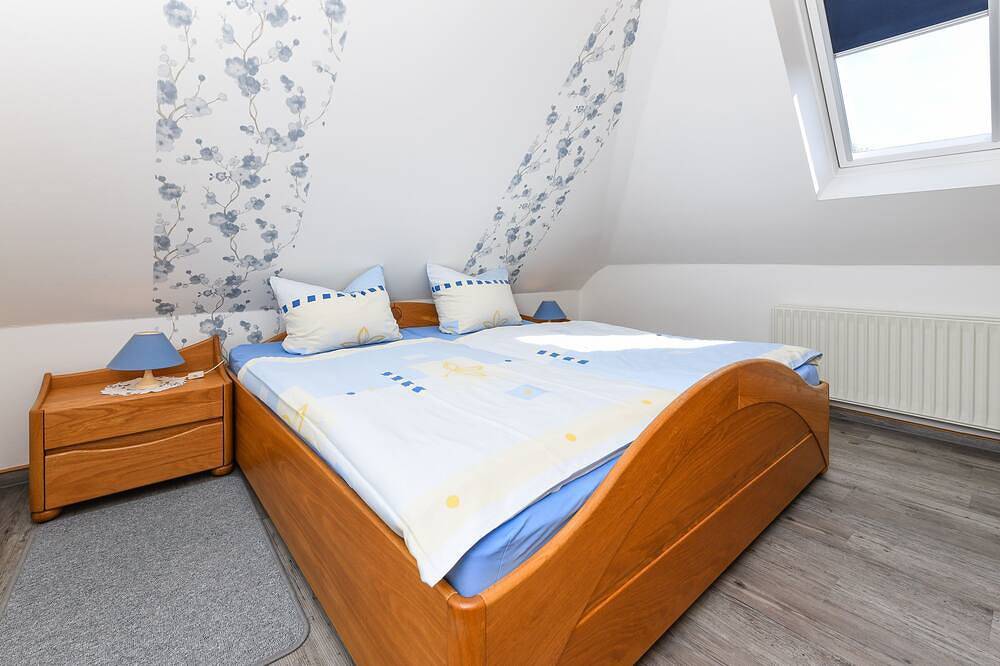 Ganze Wohnung, Ferienwohnung groß - Ferienhaus Zur Schmiede in Dunum in Dunum, Nordseeküste