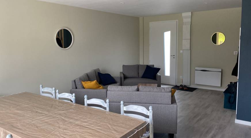 Gîte pour 8 personnes, avec terrasse et jardin, animaux acceptés à Saint-Quentin-la-Motte-Croix-au-Bailly - 4