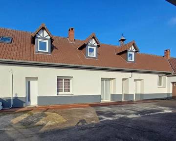 Gîte pour 6 personnes, avec terrasse et jardin à Nibas