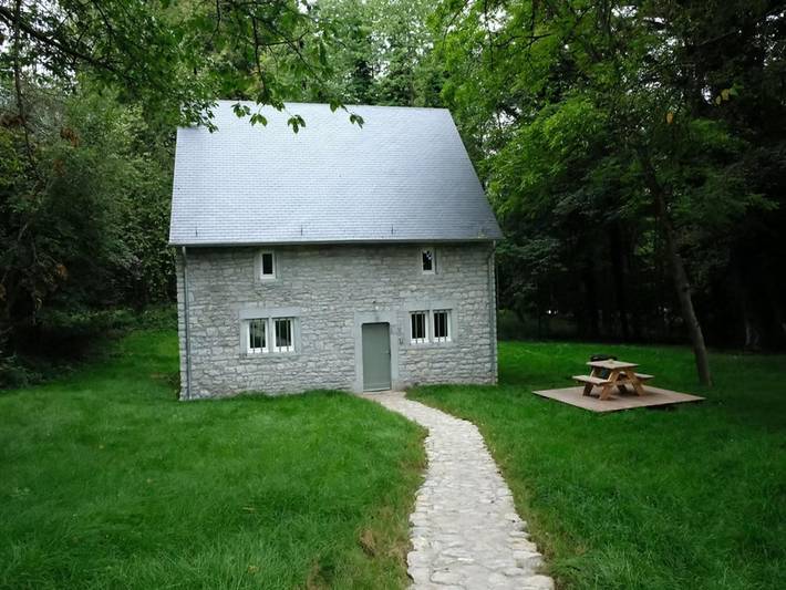 Gîte pour 4 personnes, avec jardin dans Haltinne