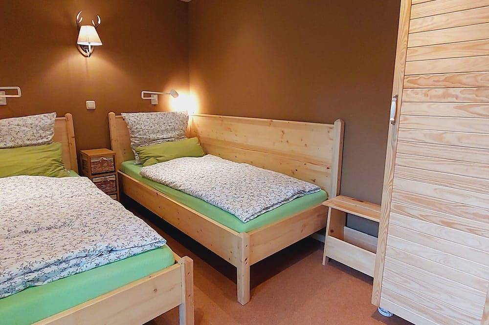 Ferienhausanlage Hilkenberg Haus 6, mitten in der Natur- romantisch und ruhig in Bodenfelde, Weserbergland