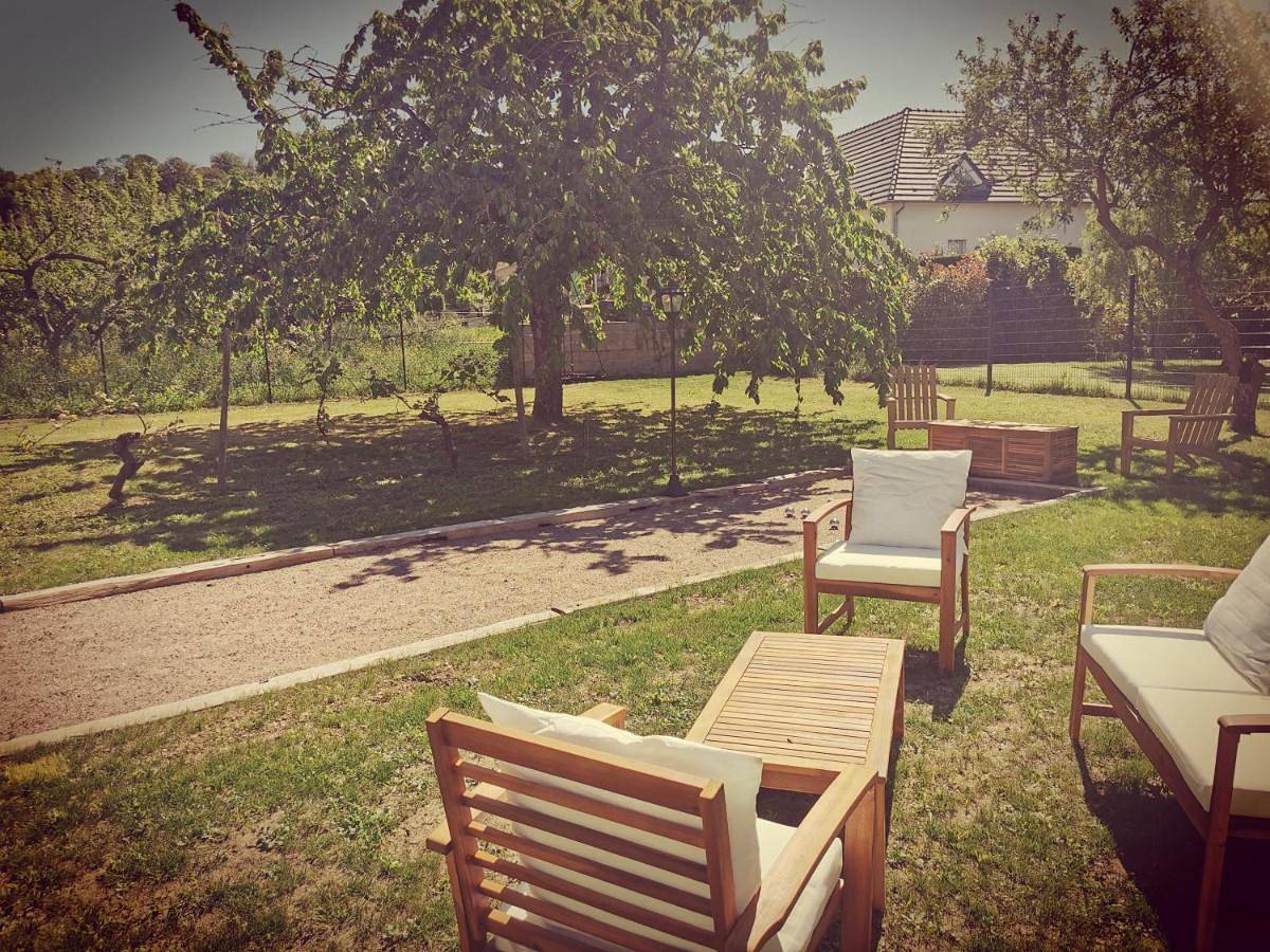 Appartement entier, Bi d'Grosseltere Gîtes de charme in Kirrwiller, Région de Saverne