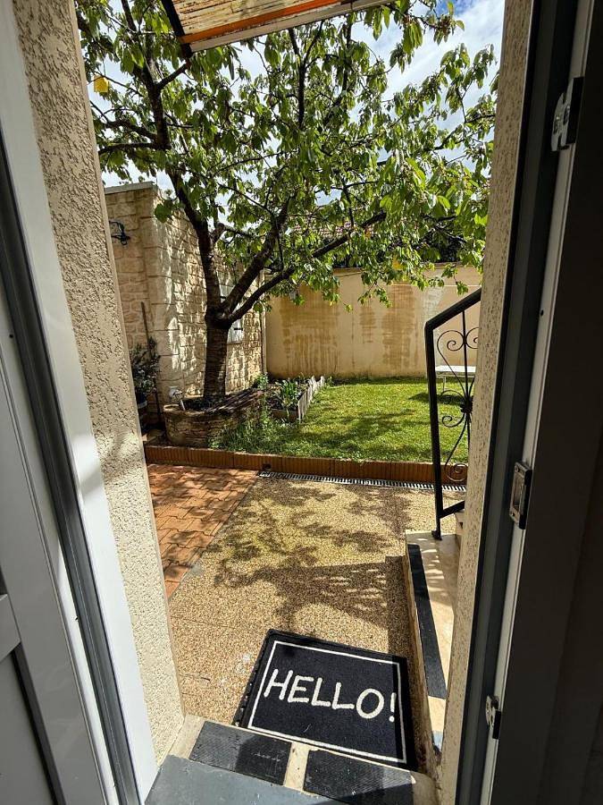 Appartement entier, Joli studio au Rez de chaussée in Beaune, Région de Beaune