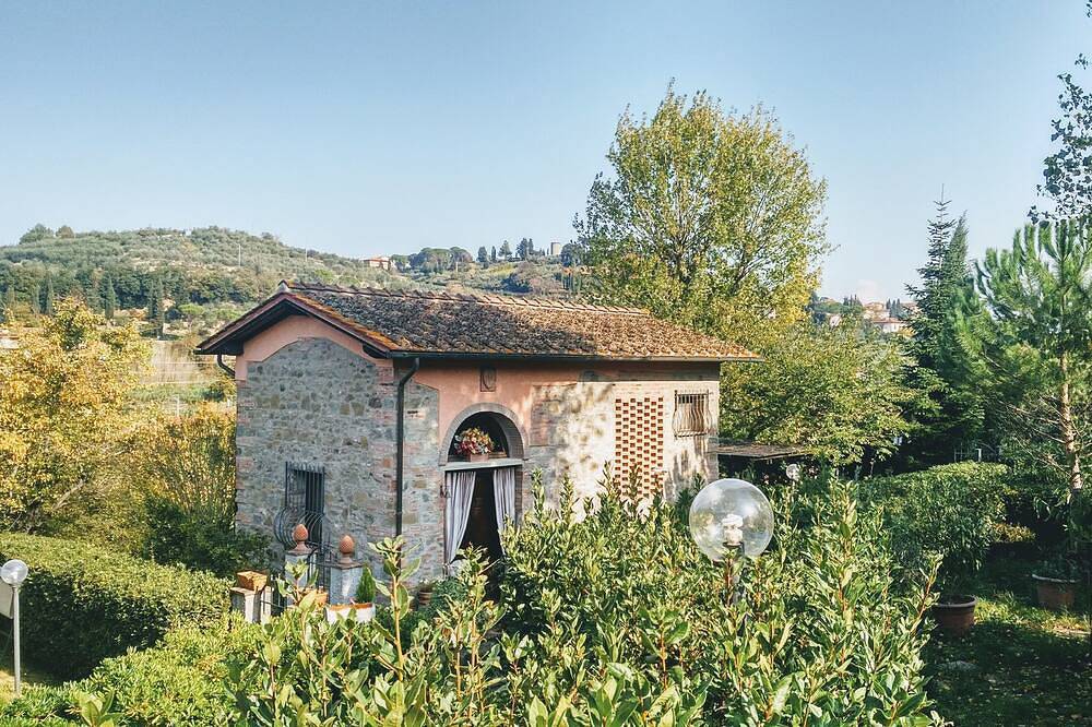 Antico fienile all'interno di una villa del '300 a due passi da Firenze in Lastra a Signa, Provincia di Prato
