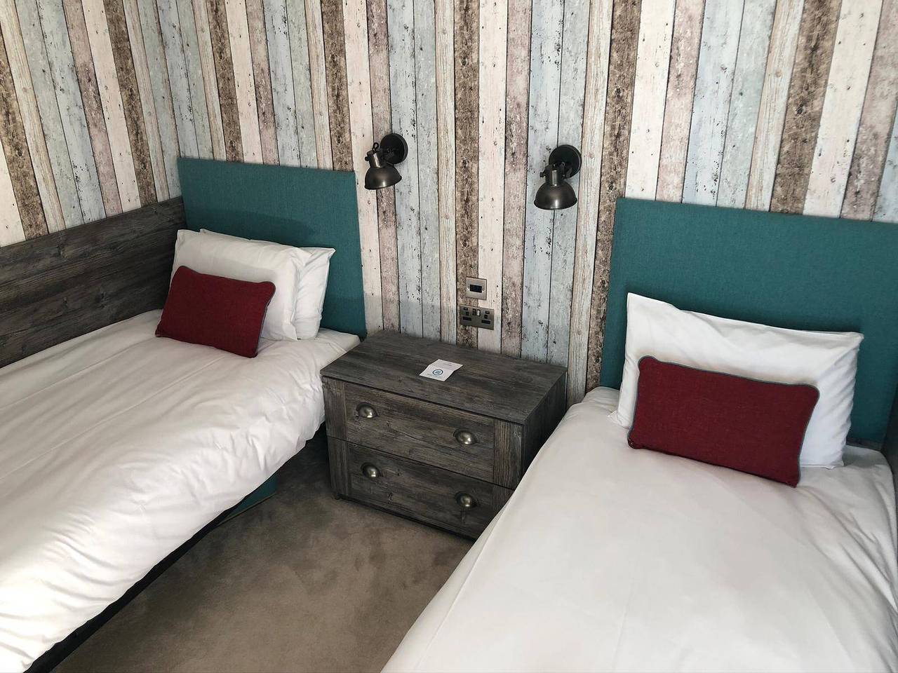 Sandy Balls Holiday Park Pet Friendly Lodge in Godshill (Hampshire), Hampshire