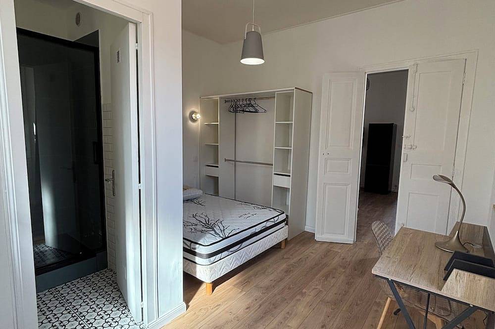 Charming T3 50m2 full center corte wifi tv washing machine quiet bright 6 person in Corte (Córcega), Parc naturel régional de Corse