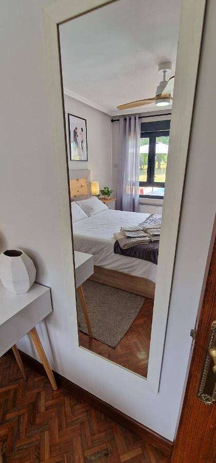 Chalet para 5 personas, con vistas y jardín además de piscina y terraza en Gijón - 4