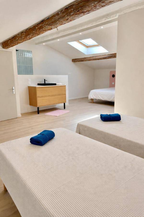 Deluxe Double Room with Shower in Ventenac-Cabardès, Région de Carcassonne