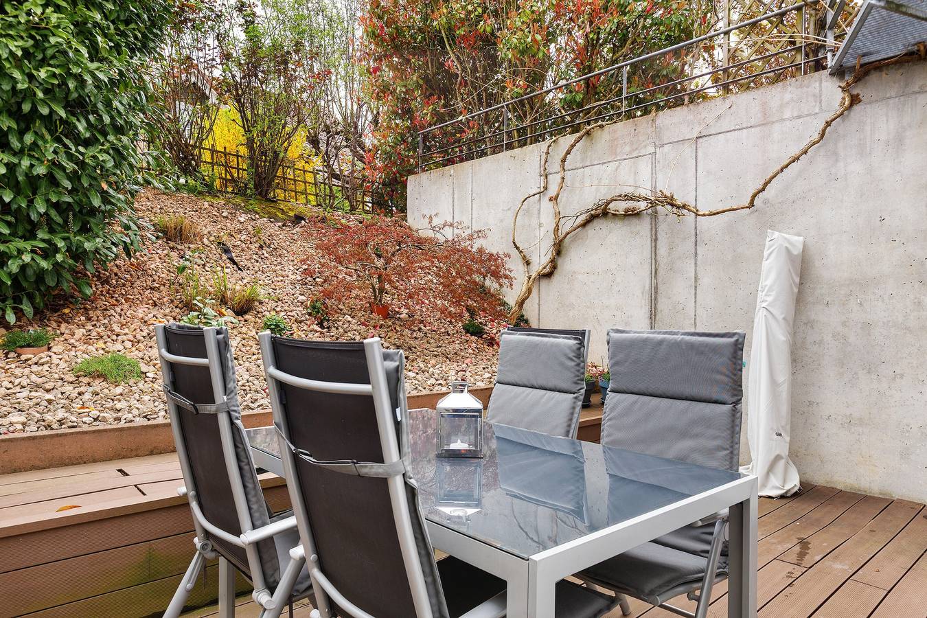 Ganze Wohnung, Premium Ferienwohnung 'Dörr' mit privater Terrasse und Wlan in Singen, Hegau
