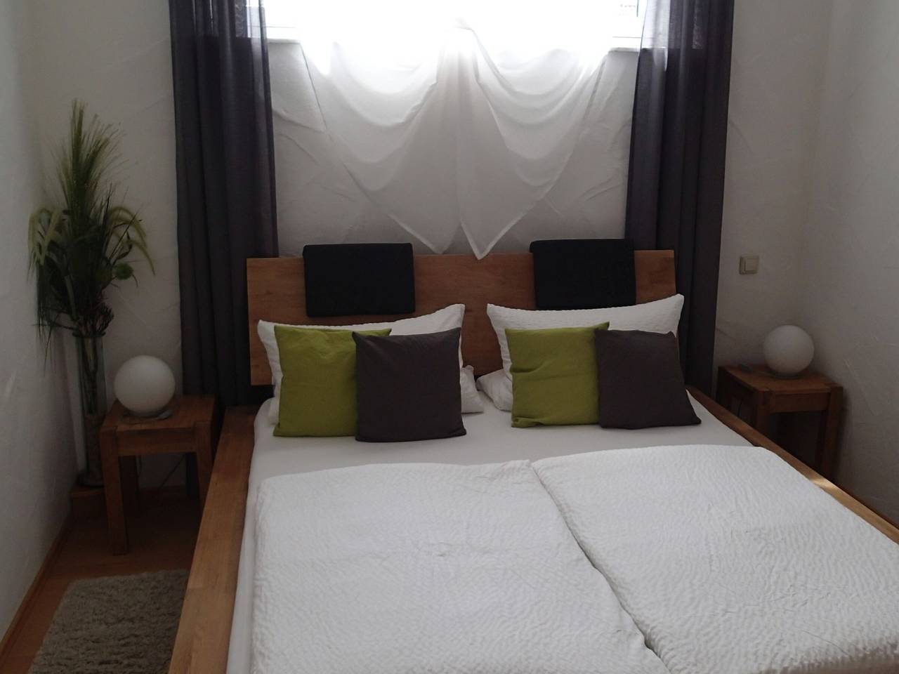 Ganze Wohnung, Ferienwohnung 2 mit privatem Garten und Wlan in Meersburg, Region Bodensee-Oberschwaben