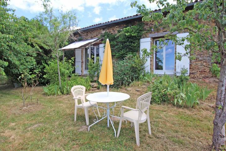 Chambre d’hôte pour 3 personnes, avec jardin dans Parc naturel régional Périgord-Limousin - 2