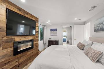 Vacation Rental for 8 Guests in San Diego, San Diego County, Picture 2