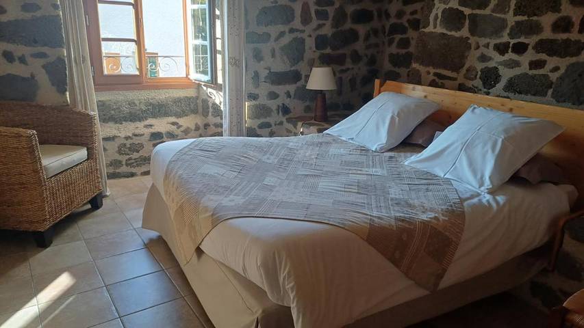 Gîte pour 4 personnes, avec jardin à Blanzac - 4
