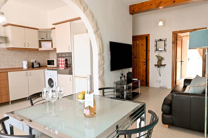 Gîte pour 3 personnes, avec balcon et vue sur l’océan dans St. Paul's Bay - 2